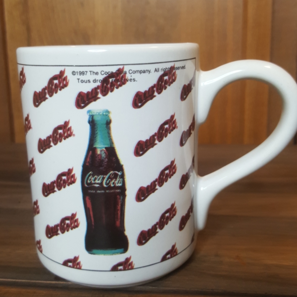 Coca Cola Gibson  1997 Ceramic Coffee Tea Cup Mug